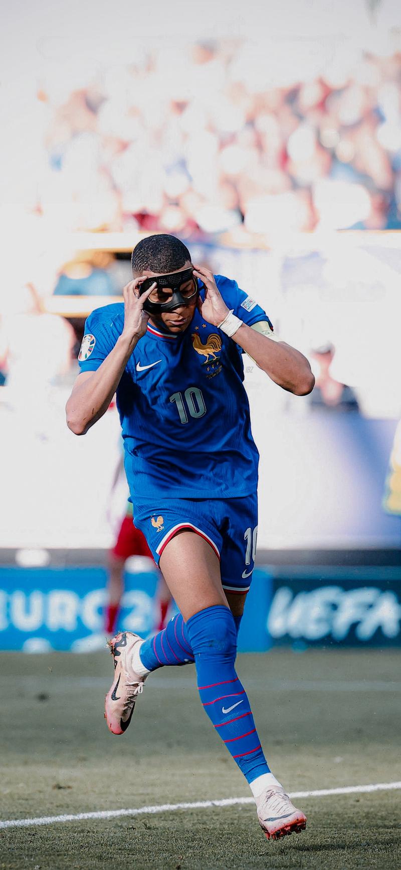 多特vs斯图加特：布兰特、小贝林首发，吉拉西战旧主（多特迎战斯图加特：布兰特、小贝林首发，吉拉西对垒老东家）