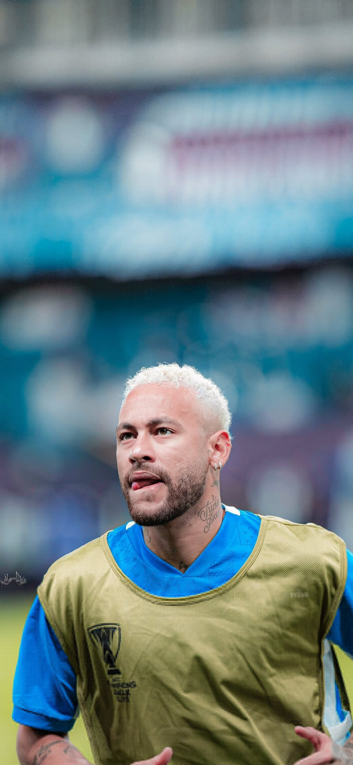 欧冠今夜观赛指南：枪手迎战强敌拜仁，皇马客场出征盼洗颓（欧冠今夜看点：阿森纳硬碰拜仁，皇马客场力求反弹）