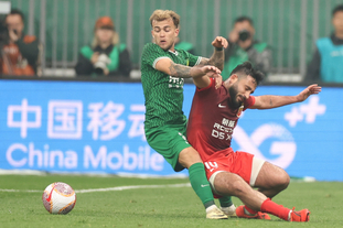 西蒙尼：要变得更强，朱利亚诺必须努力、谦虚并保持当前状态（西蒙尼：朱利亚诺若想更强，须勤奋、谦逊并延续当下表现）