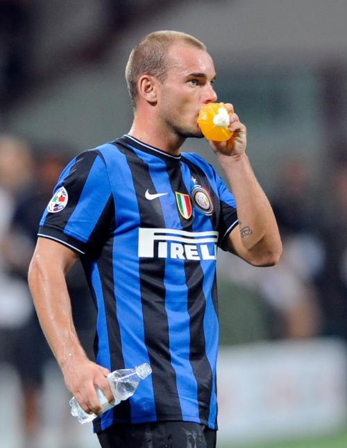 这一球让全队士气爆棚（这一球瞬间点燃全队斗志）