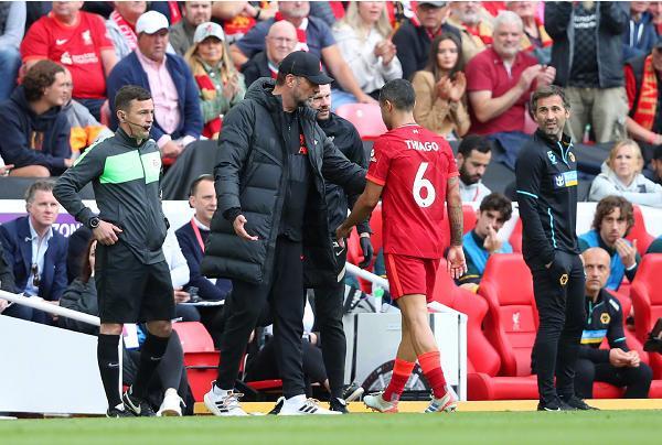 NBA交易市场最新动态：骑士完成引援,（骑士敲定新援：NBA交易市场新动向）