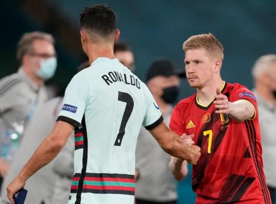 意甲战报：索尔斯比头球制胜，热那亚2-1力克维罗纳（意甲：索尔斯比头槌建功，热那亚2-1击败维罗纳）