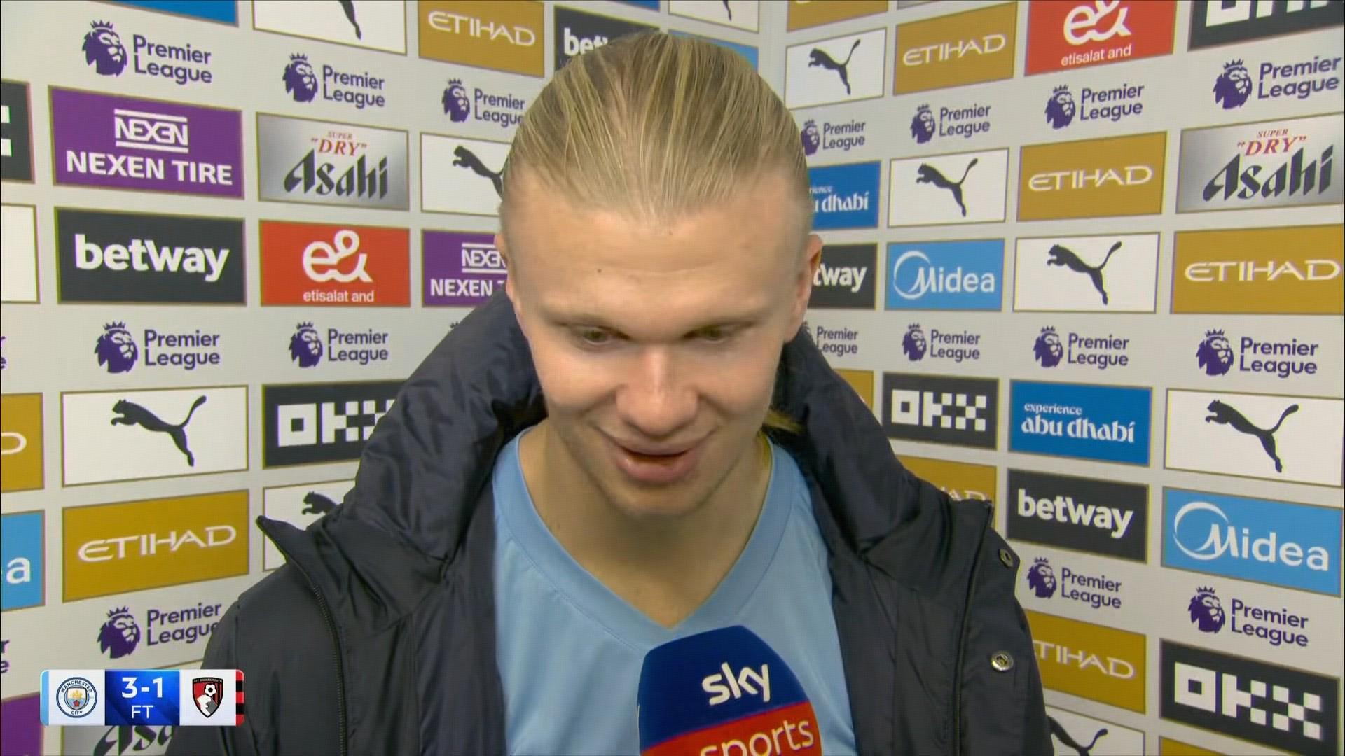 国安全队抵达北京，大兴机场内围满前来接机的国安球迷（国安全队回京，大兴机场挤满前来接机的国安球迷）