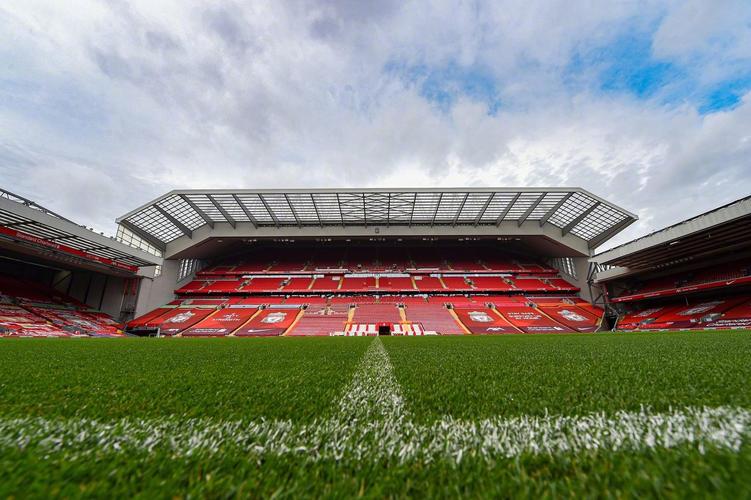 CBA：广东男篮顶住压力 力克广厦（CBA：广东男篮抗压制胜 击败广厦）