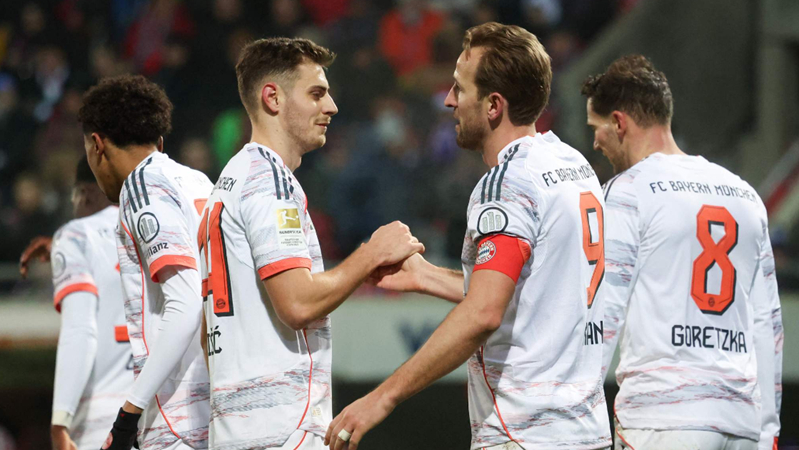 广州足球名宿温志军携手多名现役球员体验盲人足球（广州足坛名宿温志军联合多名现役球员走进盲人足球）