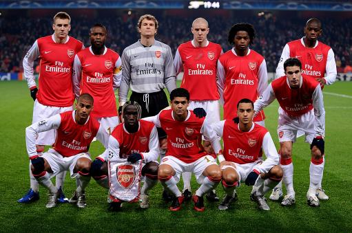 足球欧冠小组榜首争夺白热化（欧冠小组头名之争白热化）