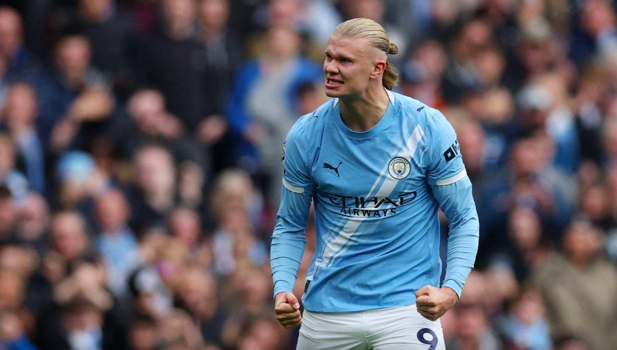 躺着进球，热那亚前锋科隆博在倒地情况下一脚完成破门（倒地一脚！热那亚前锋科隆博卧射破门）