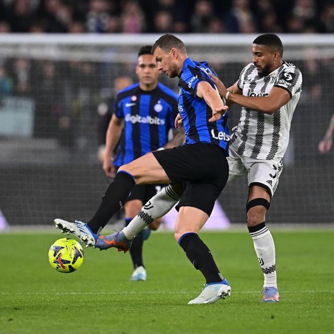 非洲杯战报：马尔穆什破门，萨拉赫绝杀，埃及2-1津巴布韦（非洲杯：马尔穆什建功，萨拉赫绝杀制胜，埃及2-1击退津巴布韦）